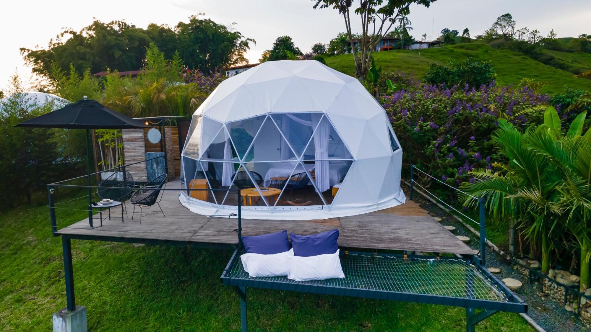 Ecohotel Monte Tierra Habitaciones Y Glamping ฟิลานเดีย ภายนอก รูปภาพ